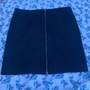 Black zipup skirt with slit at the back